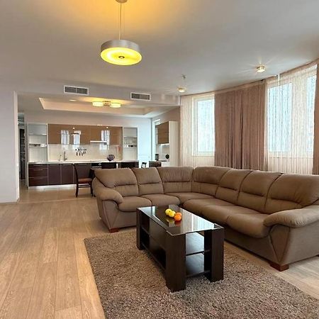 Sosnovaya gorka Apartment Kharkiv Bagian luar foto