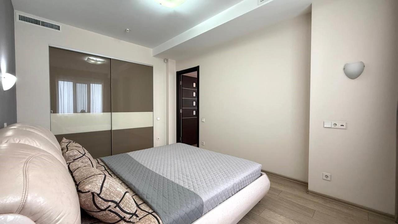 Sosnovaya gorka Apartment Kharkiv Bagian luar foto