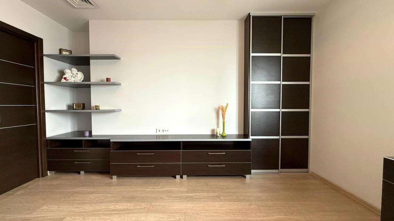 Sosnovaya gorka Apartment Kharkiv Bagian luar foto