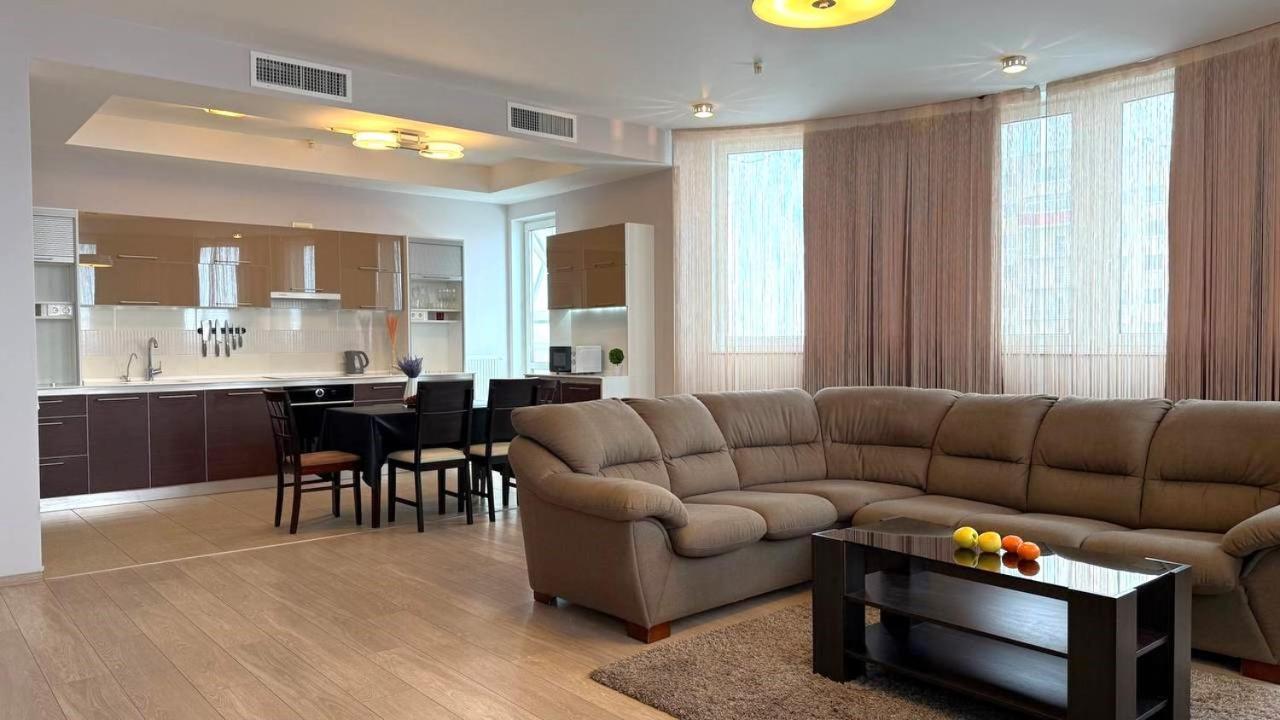 Sosnovaya gorka Apartment Kharkiv Bagian luar foto