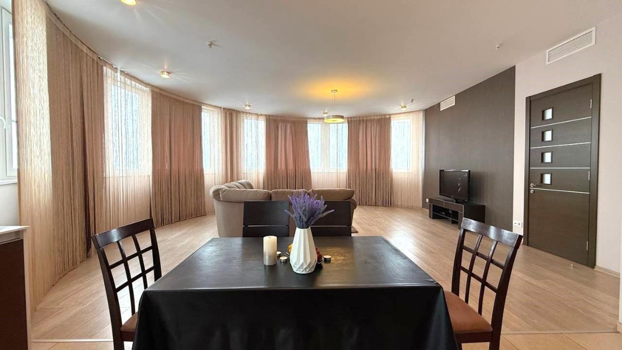 Sosnovaya gorka Apartment Kharkiv Bagian luar foto